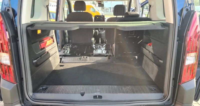 Peugeot Rifter cena 64700 przebieg: 150000, rok produkcji 2019 z Częstochowa małe 436